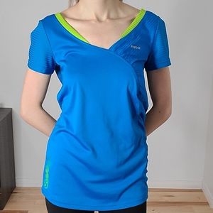 Reebok play dry top